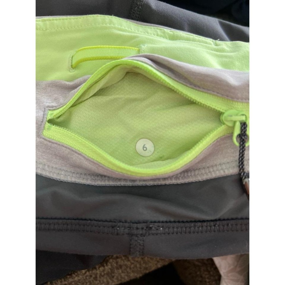 Lululemon Chase Me Crop ll Heathered Gray Size 6 - Picture 3 of 7